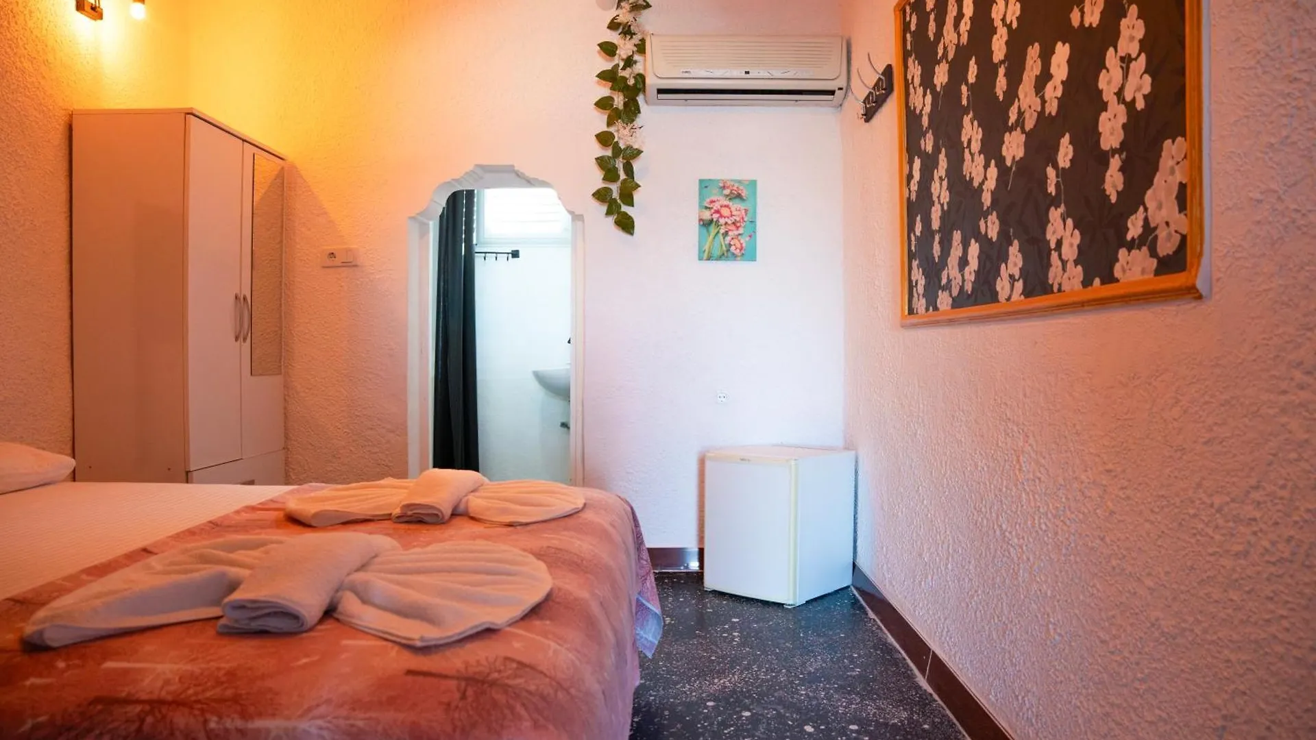 Çeşme Imren'S Otel מלון