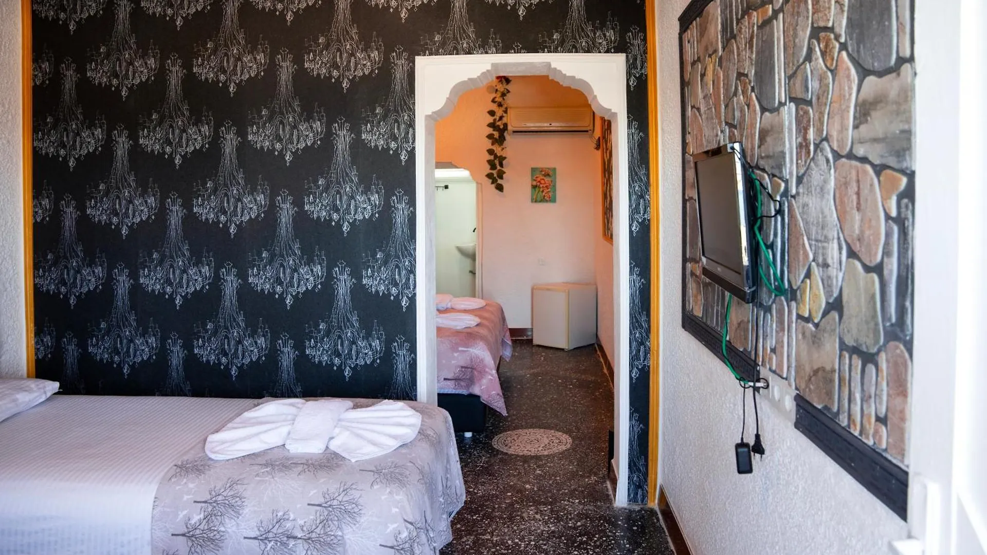 Çeşme Imren'S Otel מלון